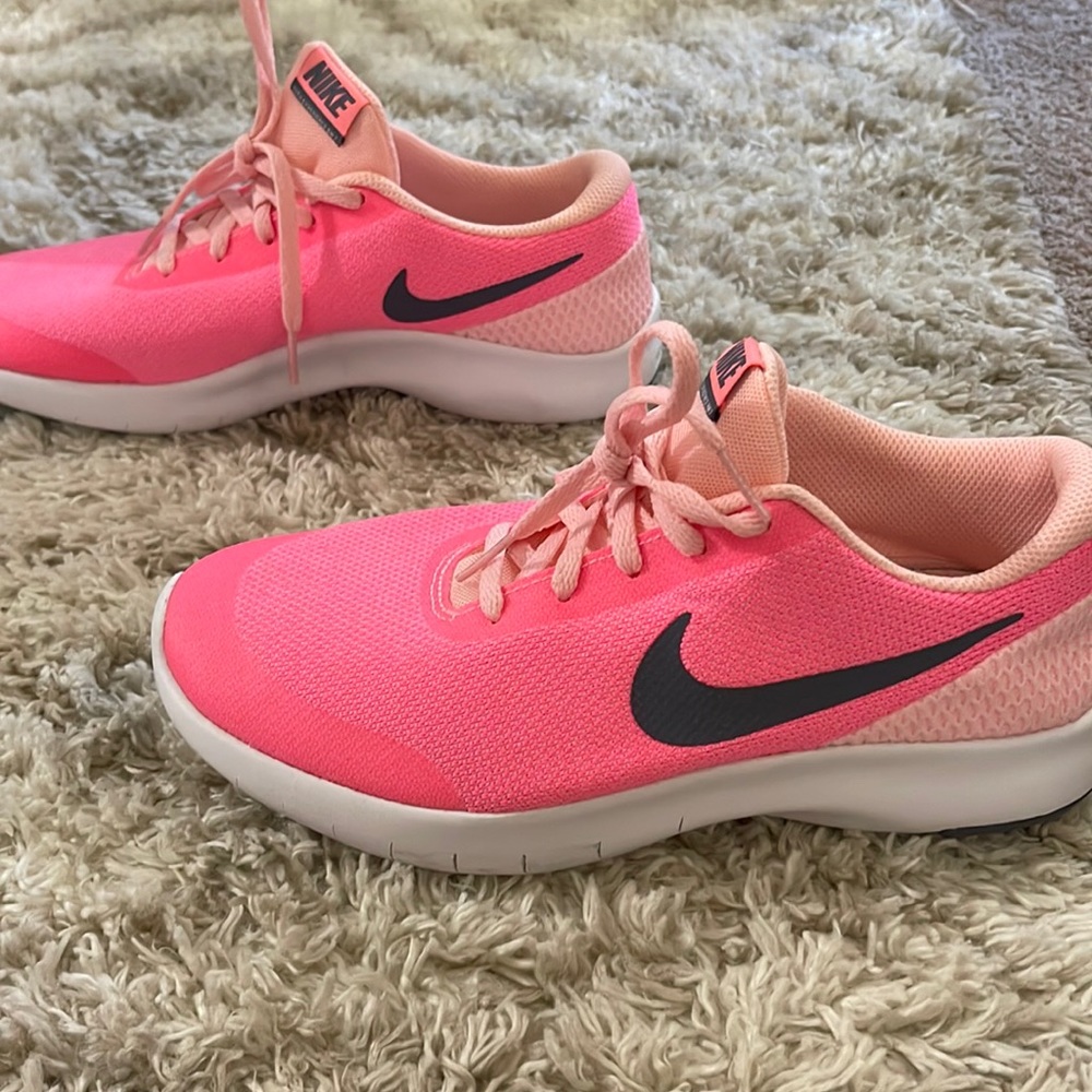 Nike Flex Express RN7 Pink Yellow Black Size 6Y